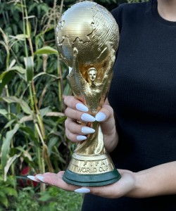 30 Cm Boy Dünya Kupası Gold Kaplama Gerçek Boyut Messi Qatar Futbol ( 30cm 1kg )