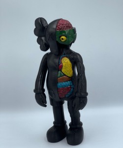 Kaws Organlı hediye figür