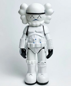 Kaws Stormtrooper Figür Kaws Boyalı Figür Kaws Starwars Figür Büyük Boy 20CM