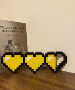 Minecraft Sarı Kalp Figür Biblo Kitaplık Süsü